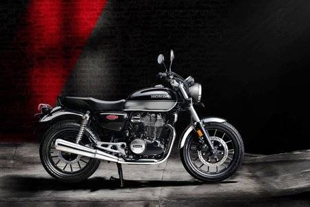  Honda H’ness CB350 vs Royal Enfield Meteor 350: Sales Numbers Compared