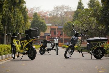  Geliose Hope Electric Scooter Launched At Rs 46,999, Can Cover 1km In 20 paisa!