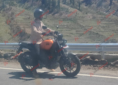  Yamaha FZ-X Production Model Spotted Before India Launch