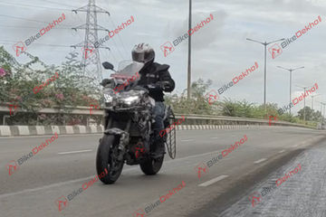 EXCLUSIVE: Upcoming 2022 Kawasaki Versys 650 Spied On Test EXCLUSIVE: Upcoming 2022 Kawasaki Versys 650 Spied On Test