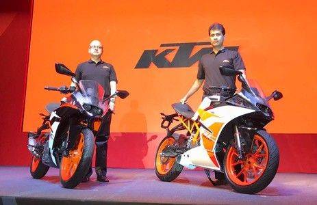 2017 KTM RC 390 and RC 200 Launched At Rs 2.25 And 1.72 Lakh Respectively