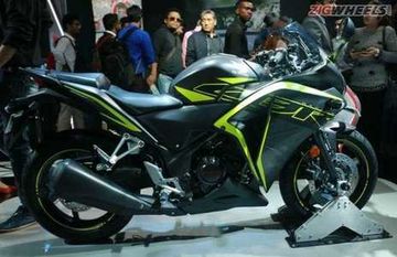 Honda Launches 2018 CBR 250R At Rs 1.63 Lakh Honda Launches 2018 CBR 250R At Rs 1.63 Lakh