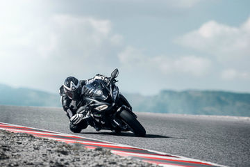 Made-in-India Kawasaki Ninja ZX-10R And ZX-10RR Launched