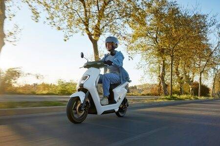 Honda Debuts Its First Electric Scooter In Europe! Will it make it to India?