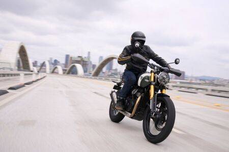 BREAKING: Triumph Scrambler 400 X Launched