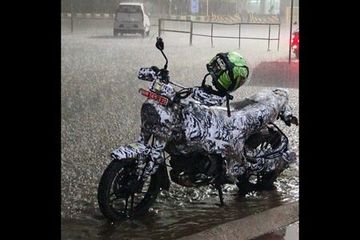 New Bajaj Bike Spotted Testing: Could This Be India’s First CNG Bike? New Bajaj Bike Spotted Testing: Could This Be India’s First CNG Bike?