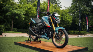 TVS Apache RTR 160 4V Top Variant Onroad Price For October in Top Cities TVS Apache RTR 160 4V Top Variant Onroad Price For October in Top Cities