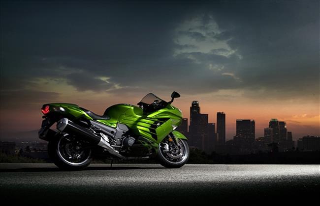 2016 Kawasaki Ninja ZX-14R and 10R launched at Rs. 17.9 lac and