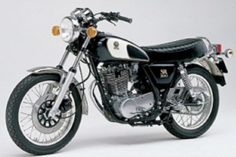 YAMAHA SR500 ジャパンビンテージ 40-year-old Yamaha SR500 Retro Bike Unboxing: Watch Video | BikeDekho