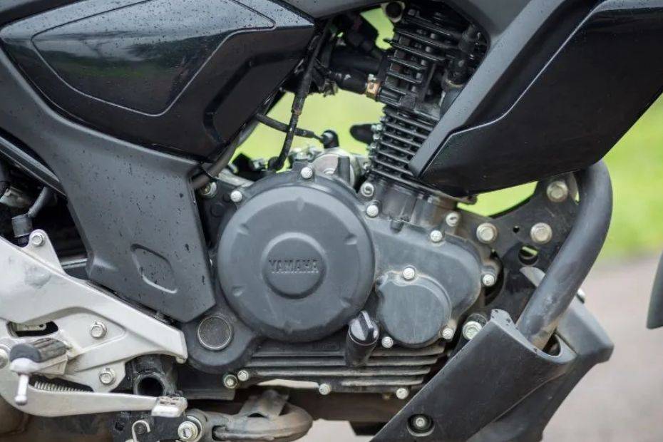 yamaha fz s fi version 3 Specifications Features Mileage Weight Tyre Size