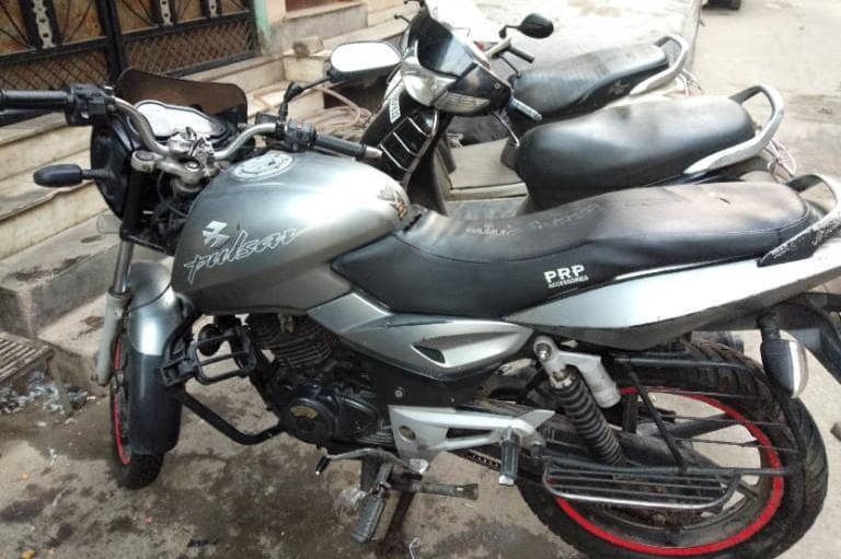 Bajaj Pulsar 180 STD (Non-ABS)