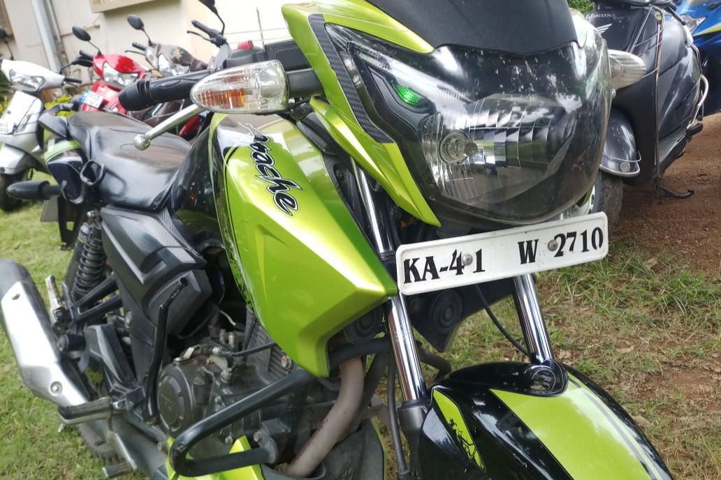 TVS Apache RTR 160 Dual Disc