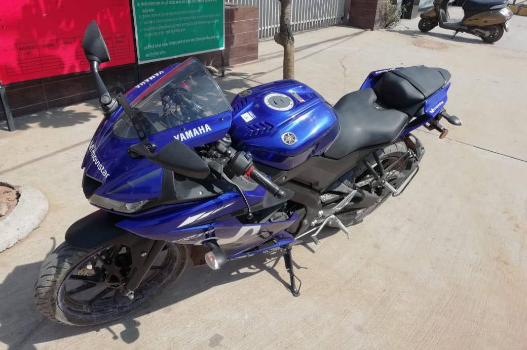 Yamaha YZF R15 V3 Moto GP Edition STD