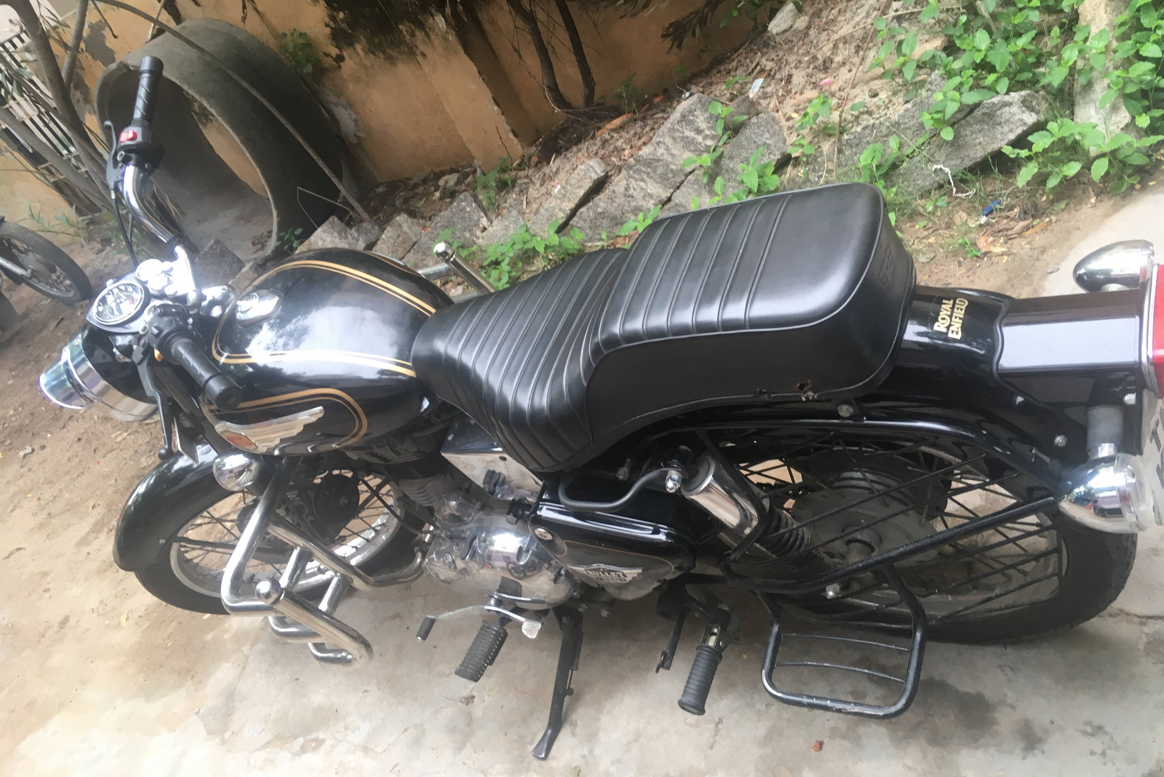 Royal Enfield Bullet 350 STD