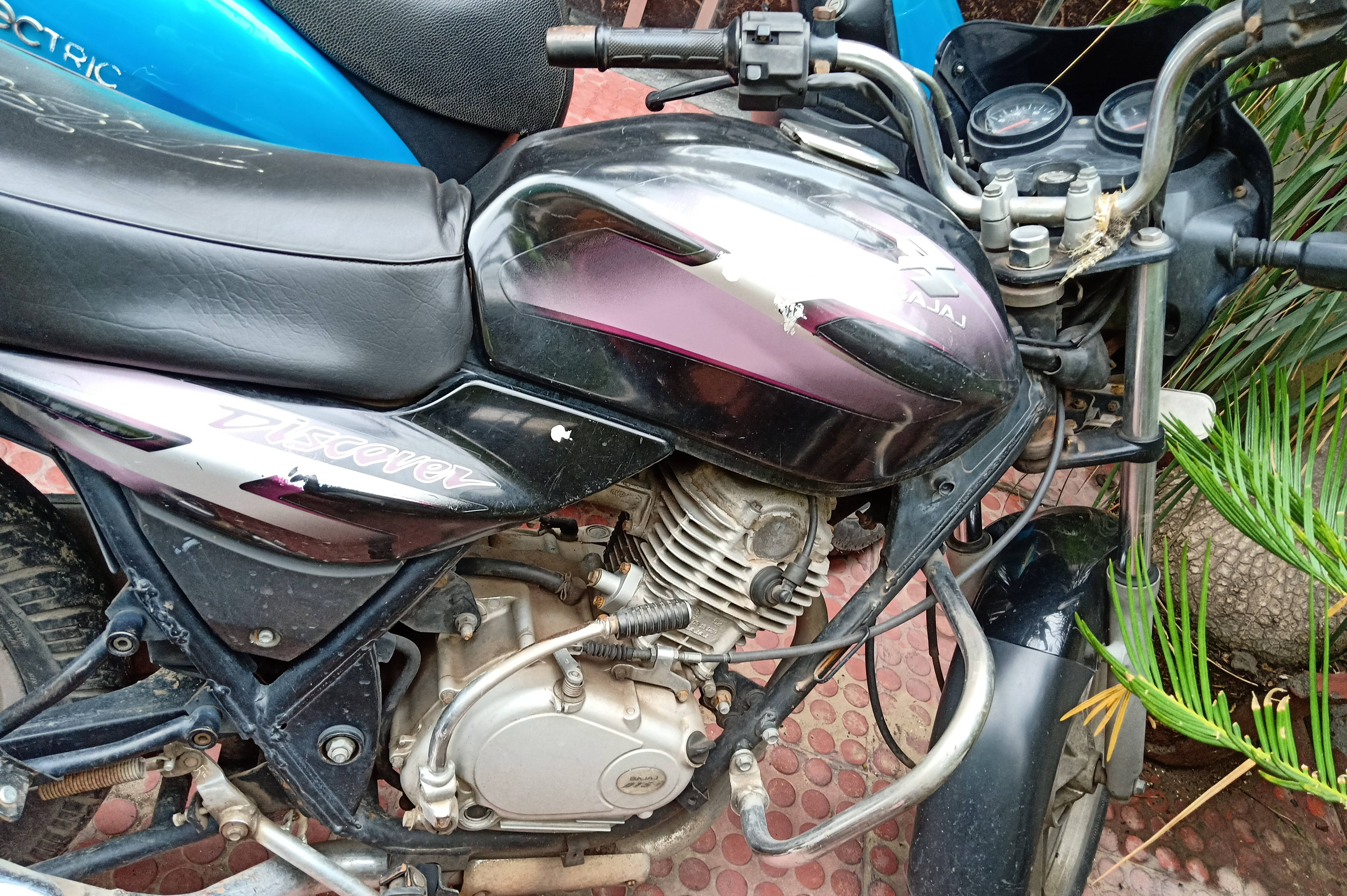 Bajaj Discover 125 ST