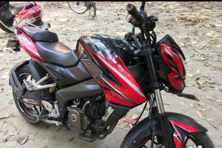 Bajaj Pulsar NS200 STD