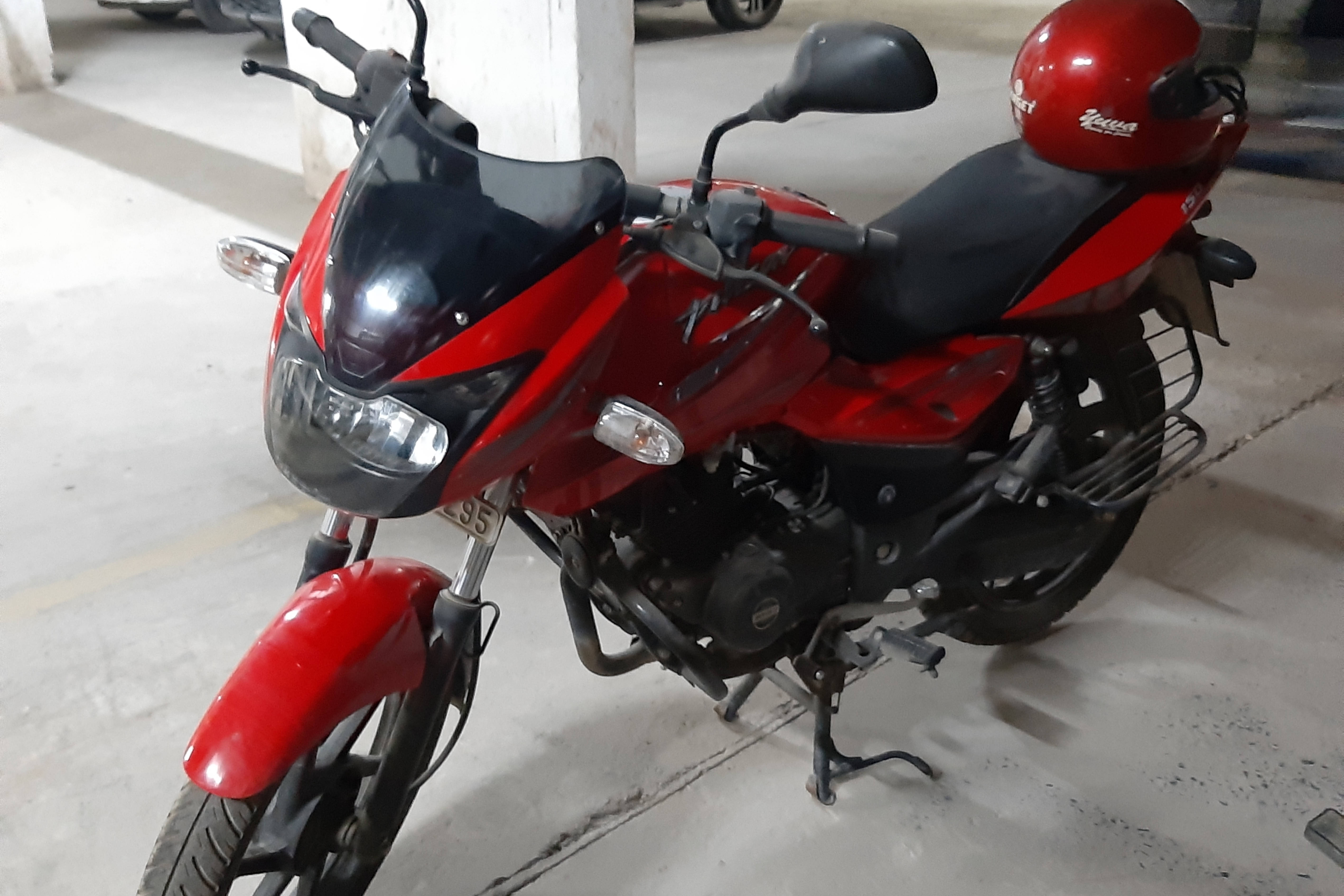 Bajaj Pulsar 150 Classic