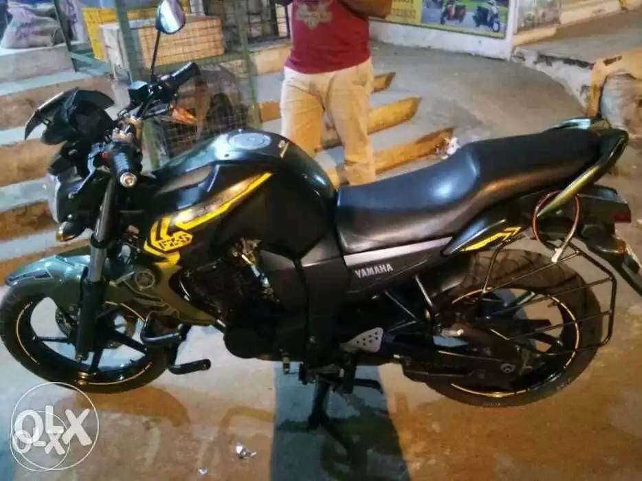 Yamaha FZ STD