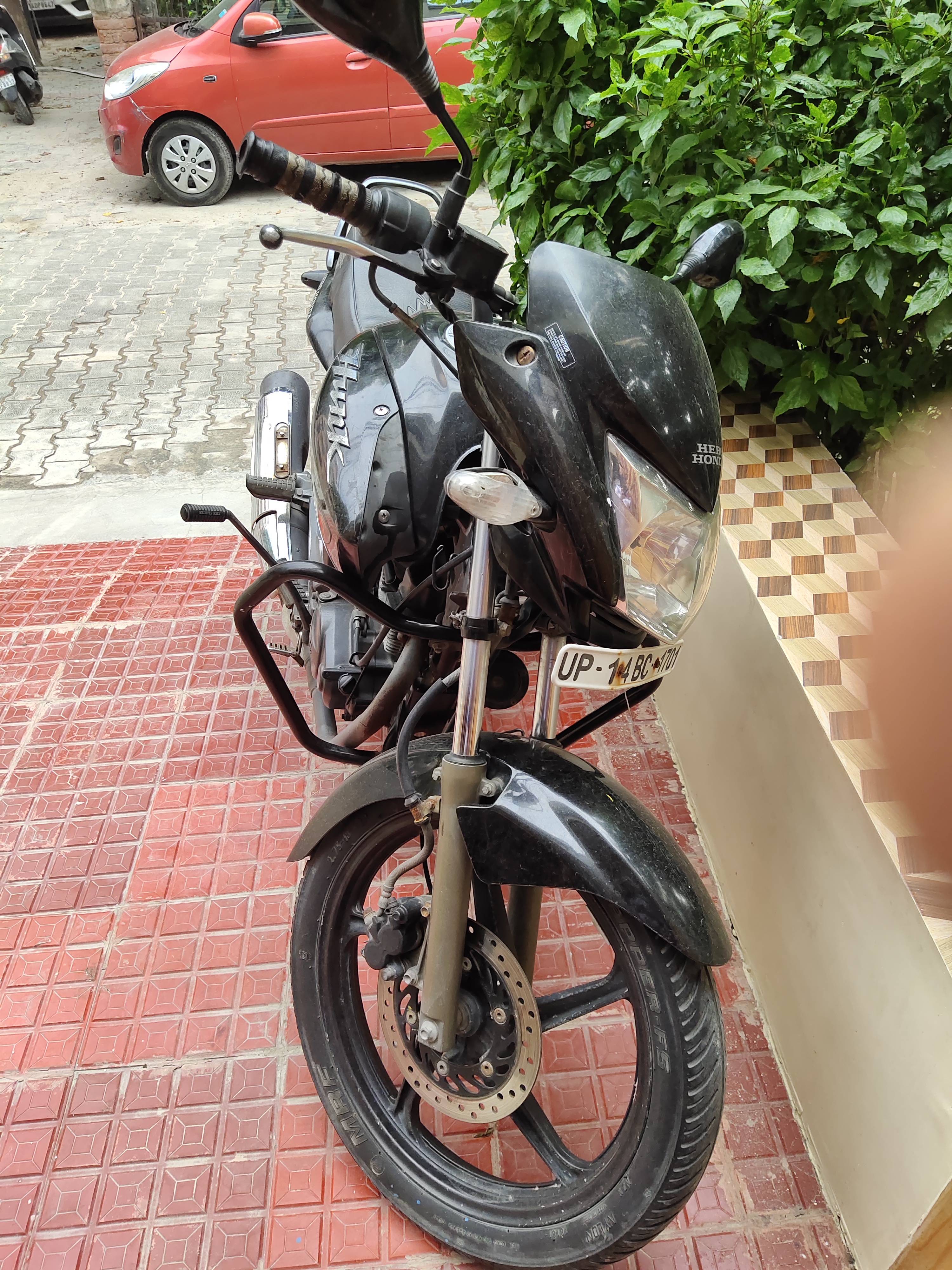 Hero Motocorp Hunk Disc