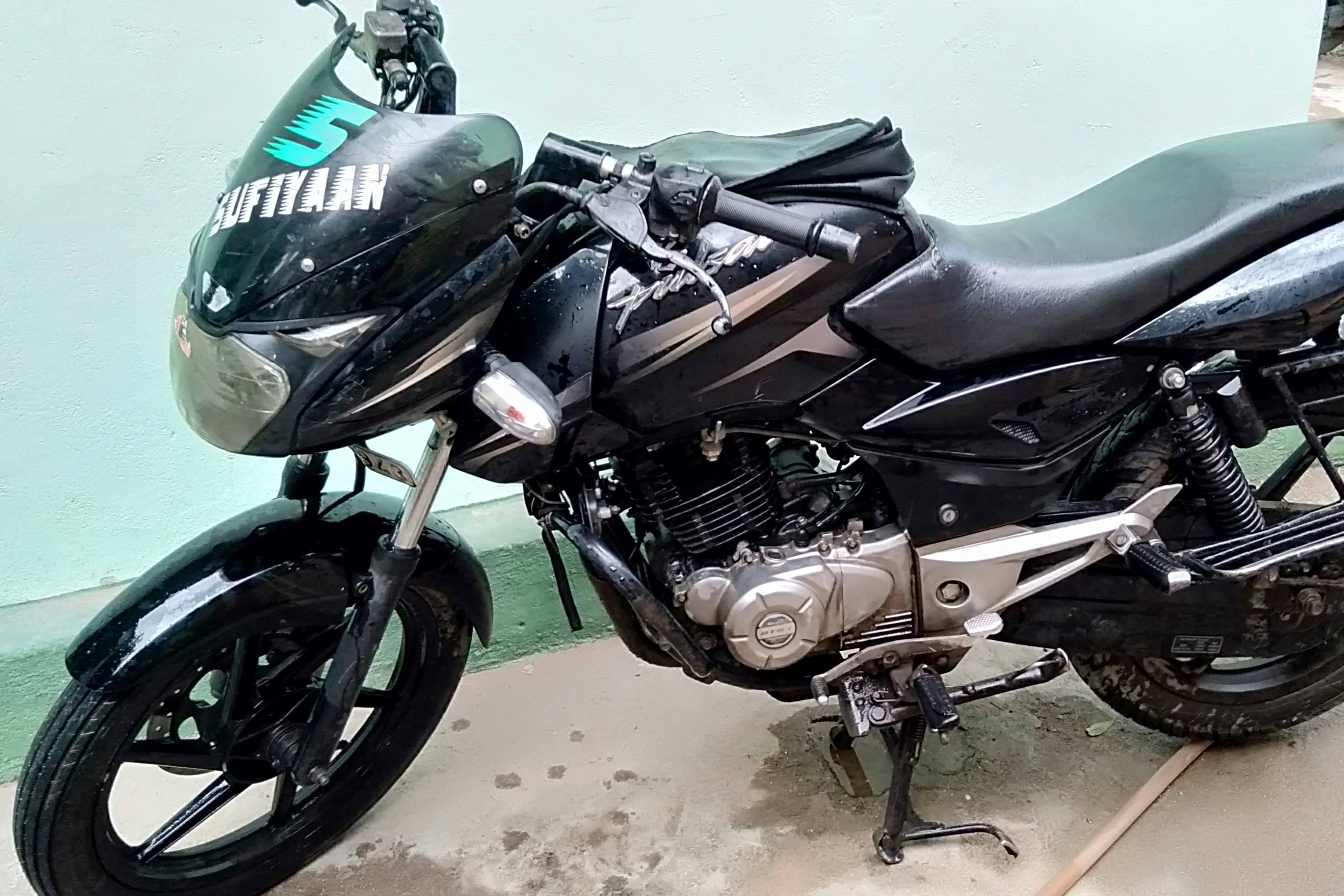 Bajaj Pulsar 150 STD