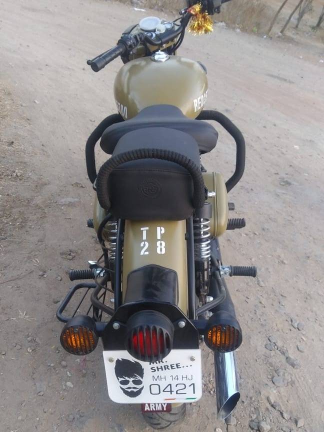 Royal Enfield Classic 350 Signals Edition