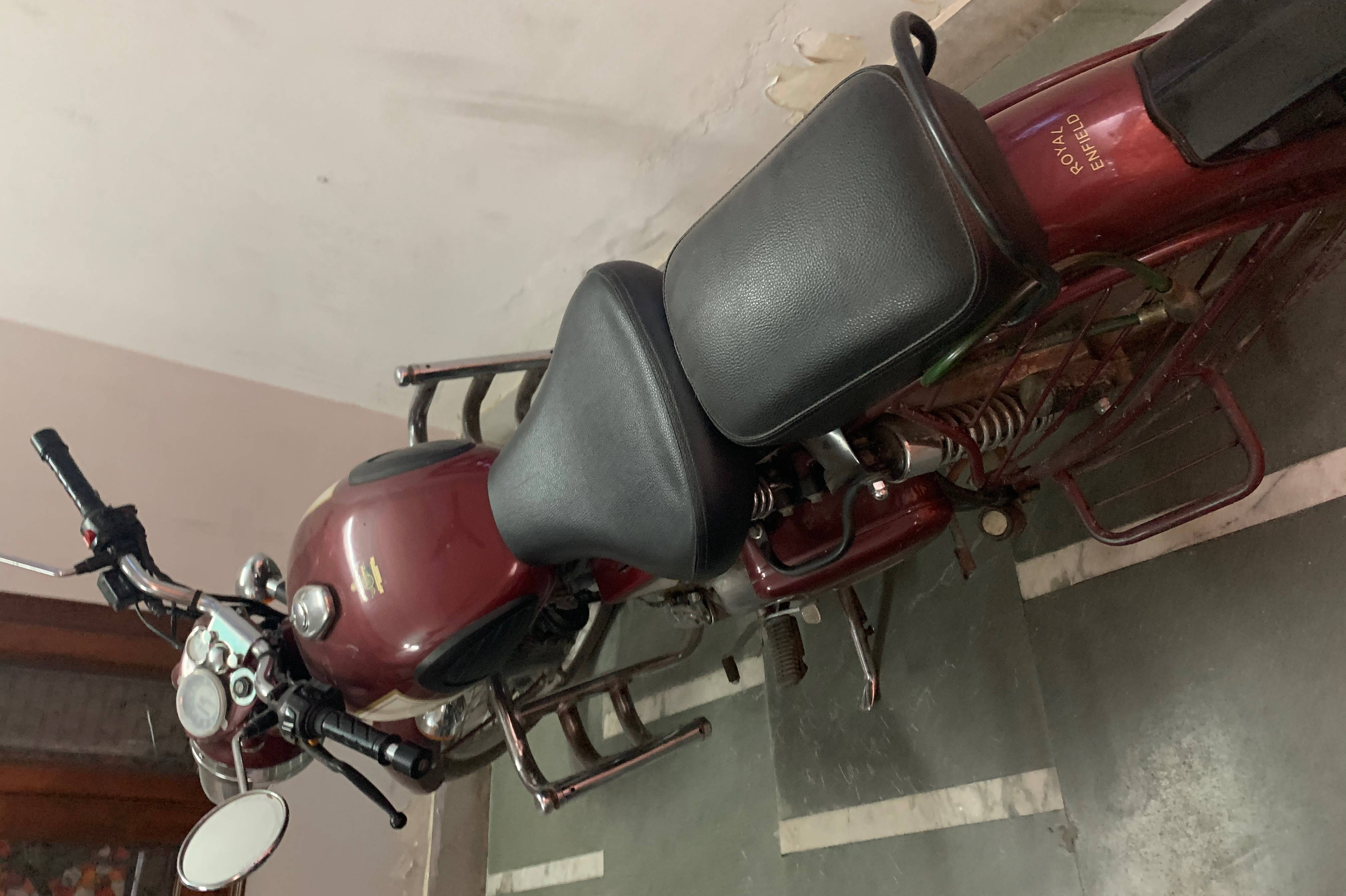 Royal Enfield Classic 350 STD