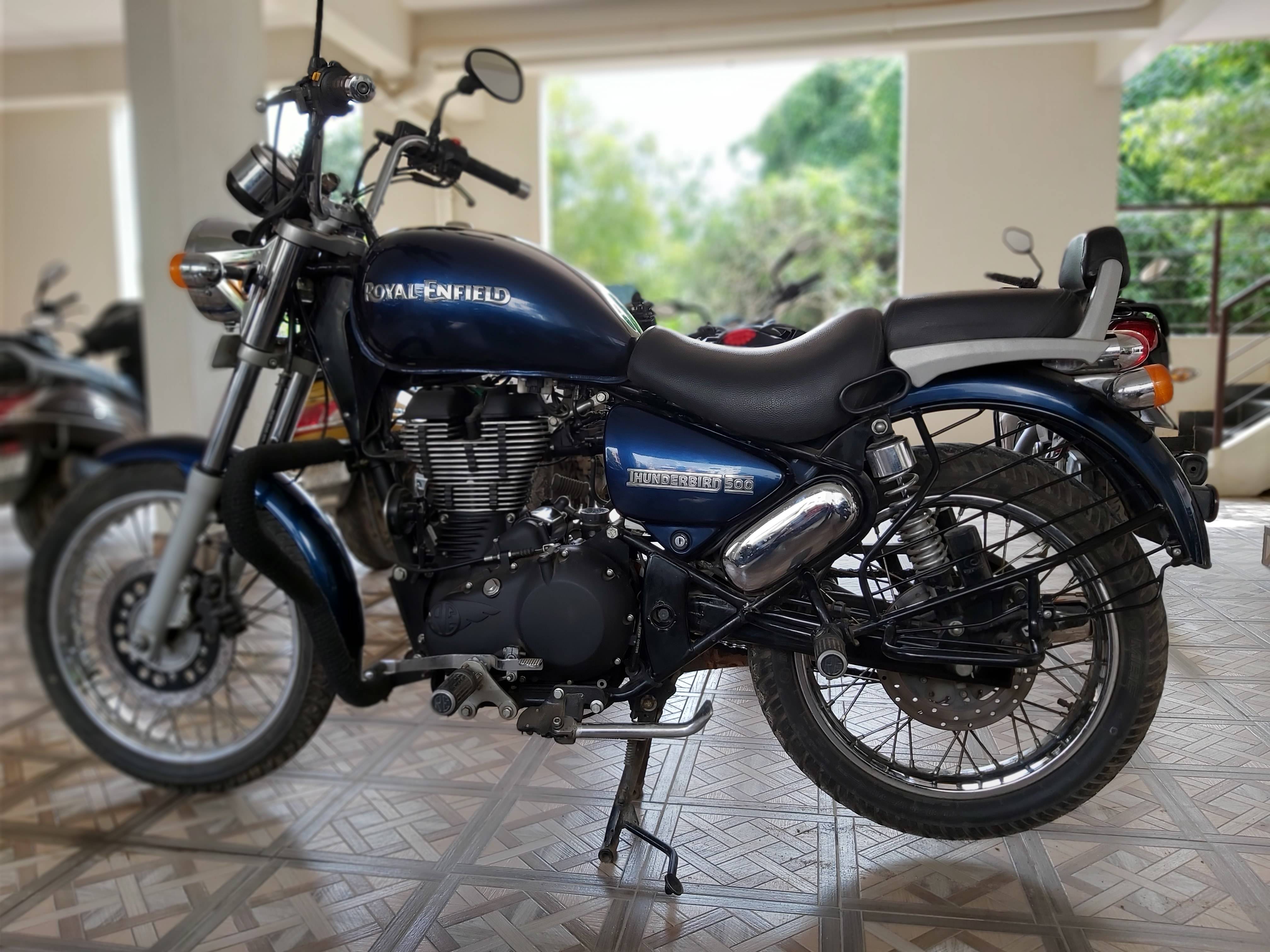 Royal Enfield Thunderbird 500 STD