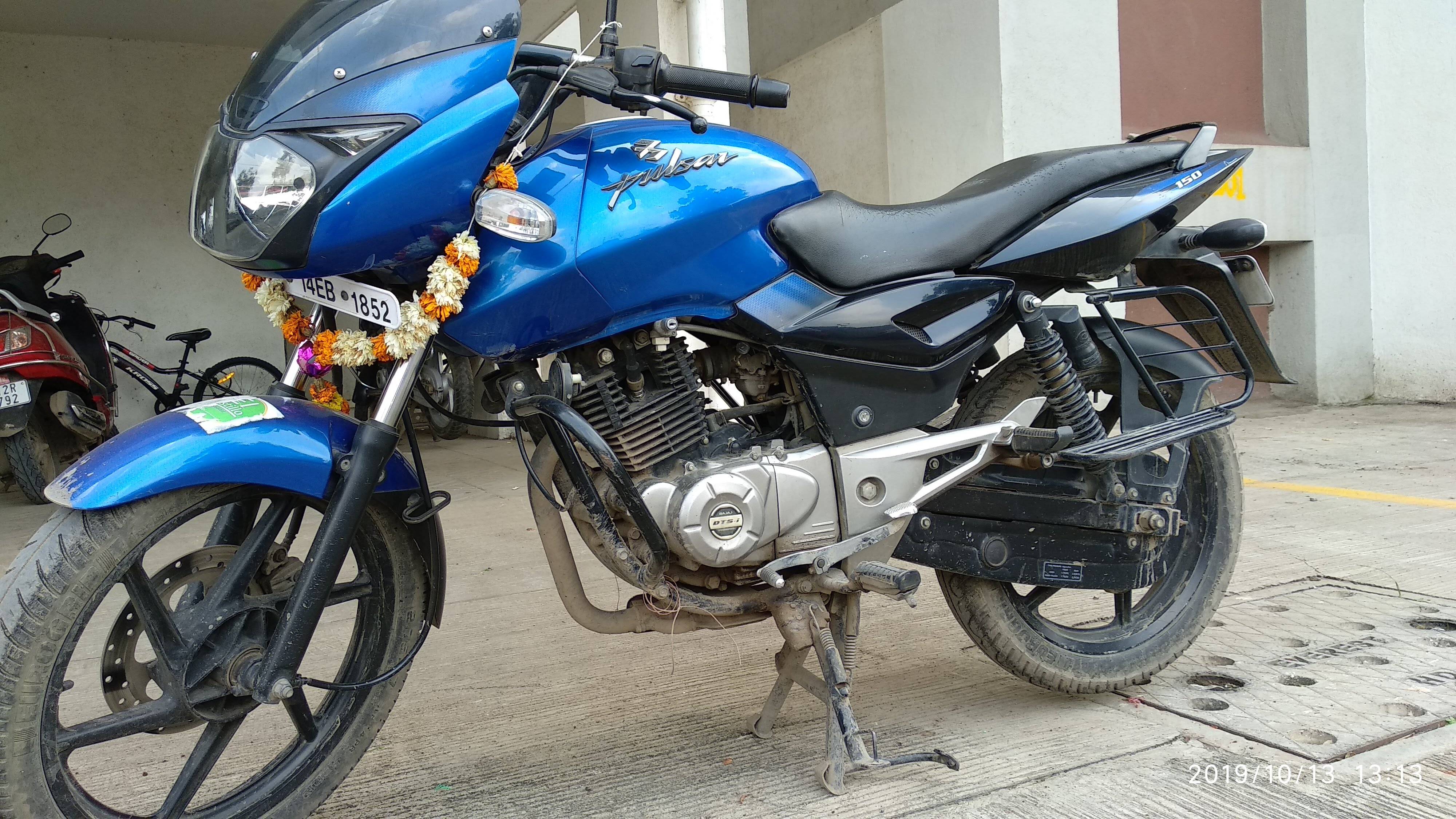 Bajaj Pulsar 180 STD (Non-ABS)