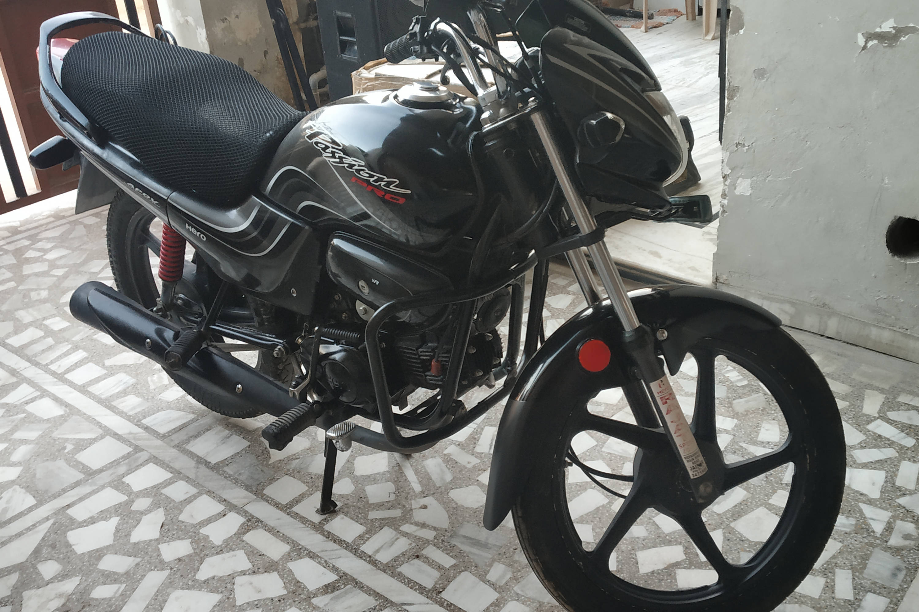 2014 Hero Motocorp Passion Pro Electric Start With Drum Brake