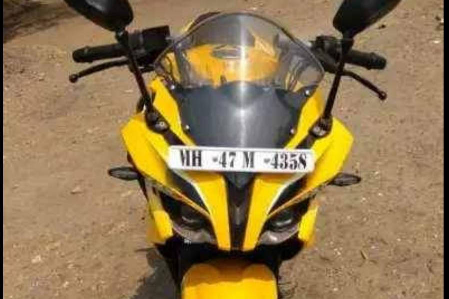 Bajaj Pulsar RS200 ABS