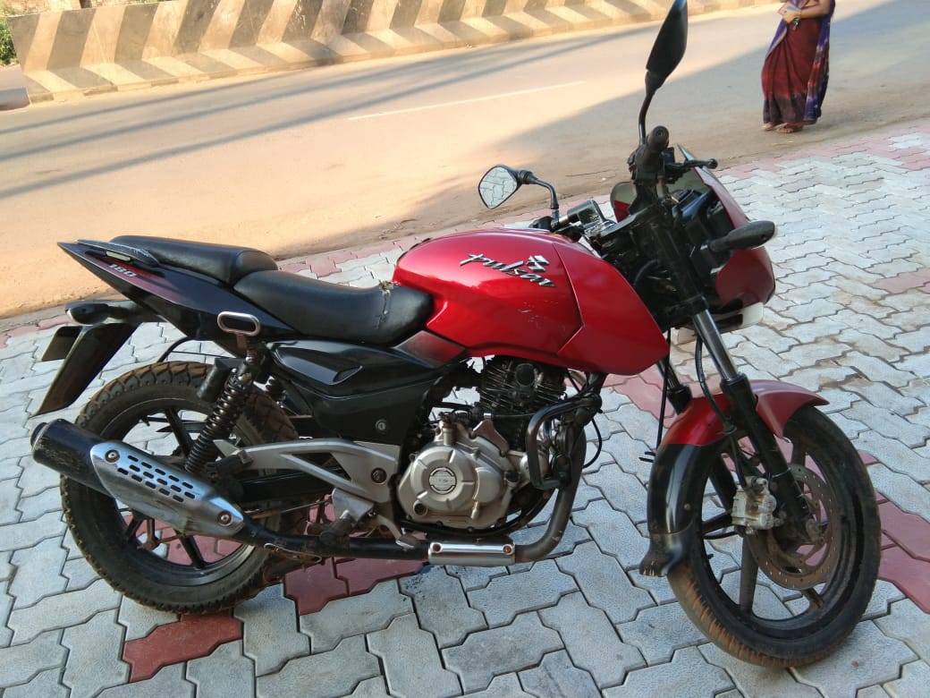 Bajaj Pulsar 180 STD (Non-ABS)