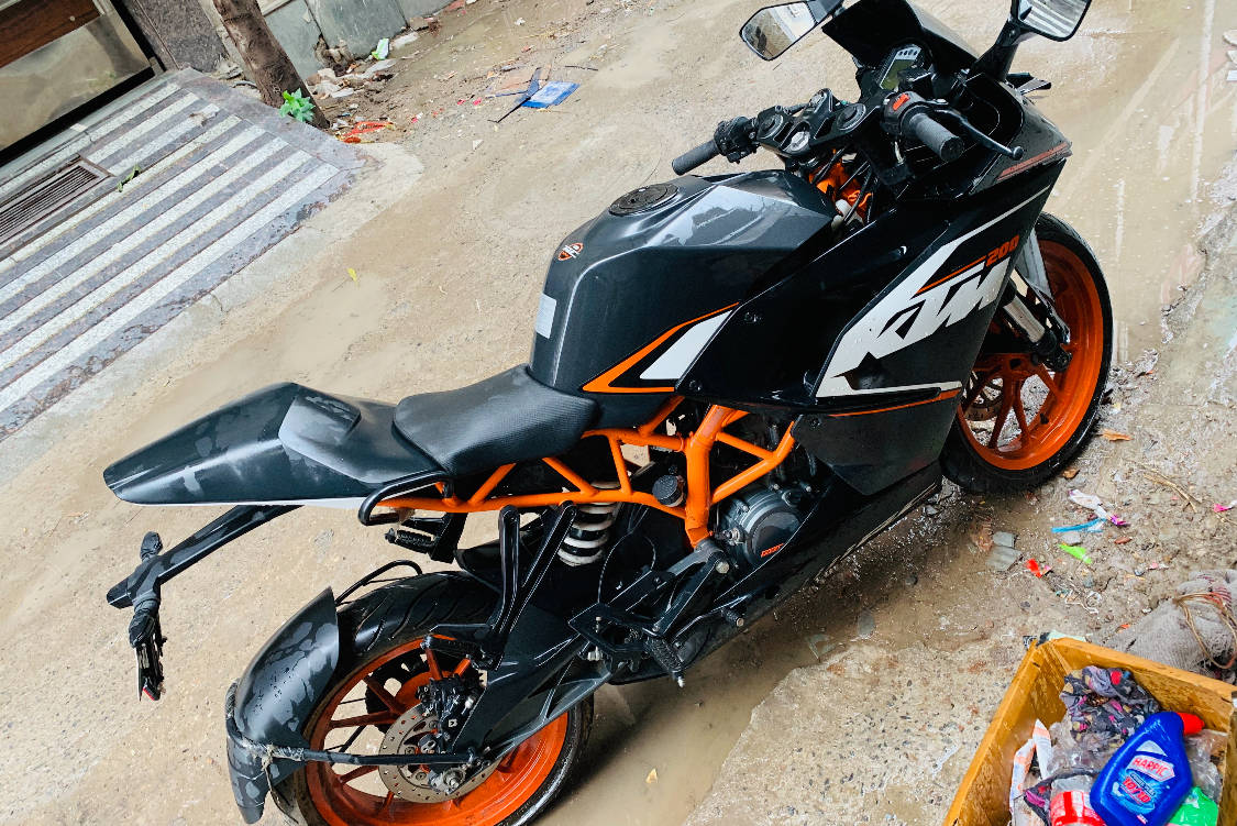 2016 KTM RC 200 STD