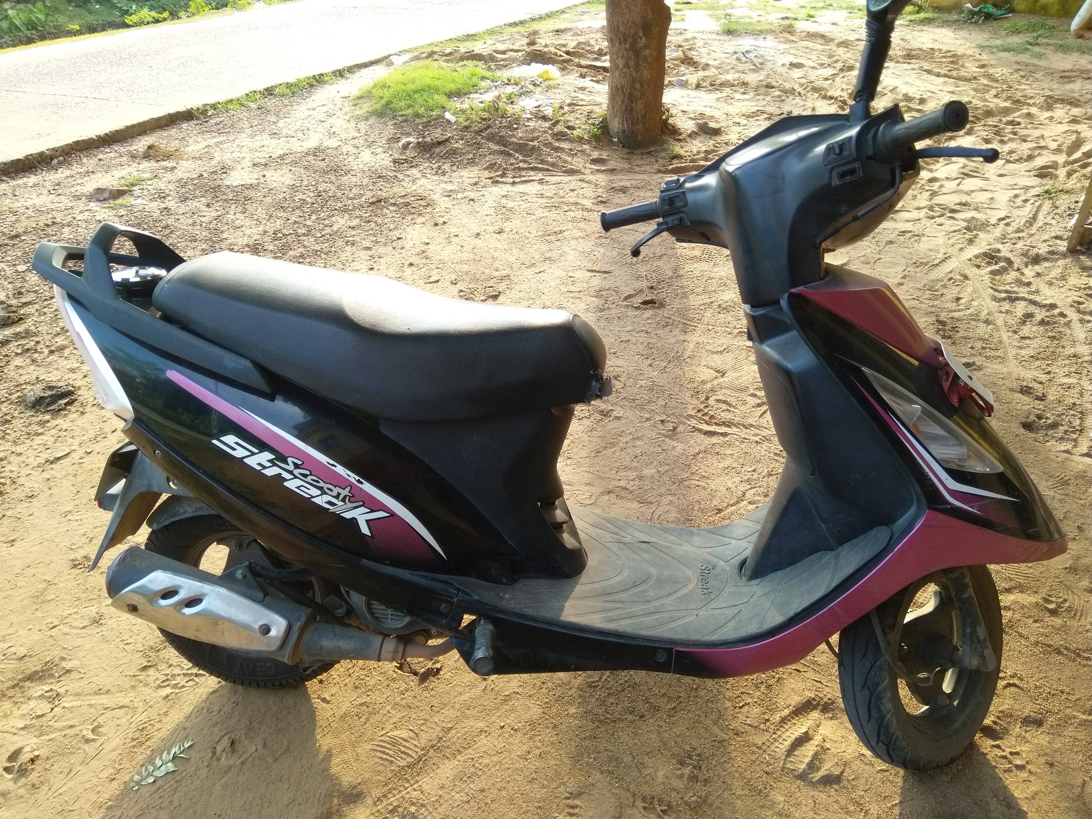 TVS Scooty Streak Standard