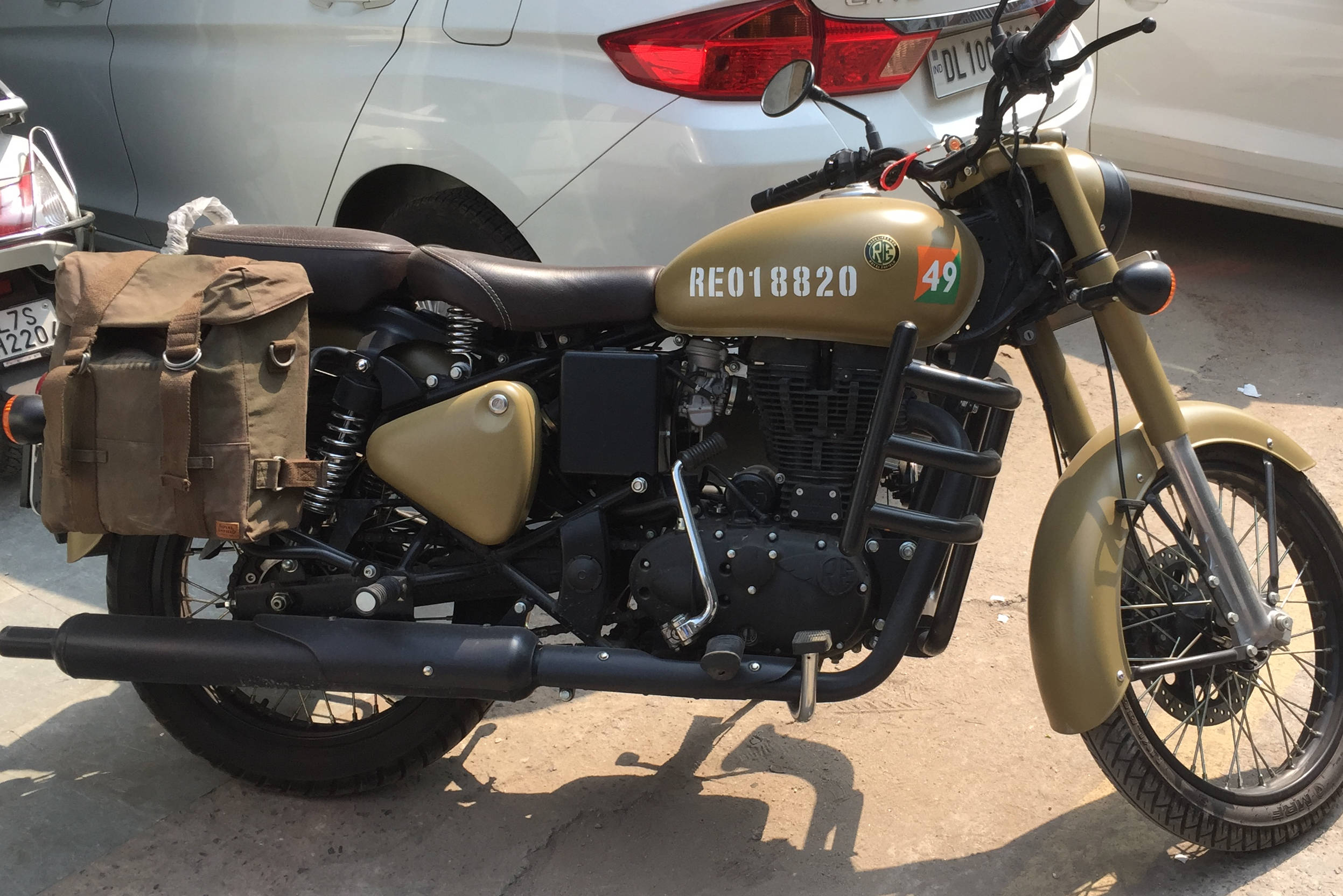 Royal Enfield Classic 350 Signals Edition