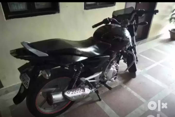 Bajaj Pulsar 180 ABS