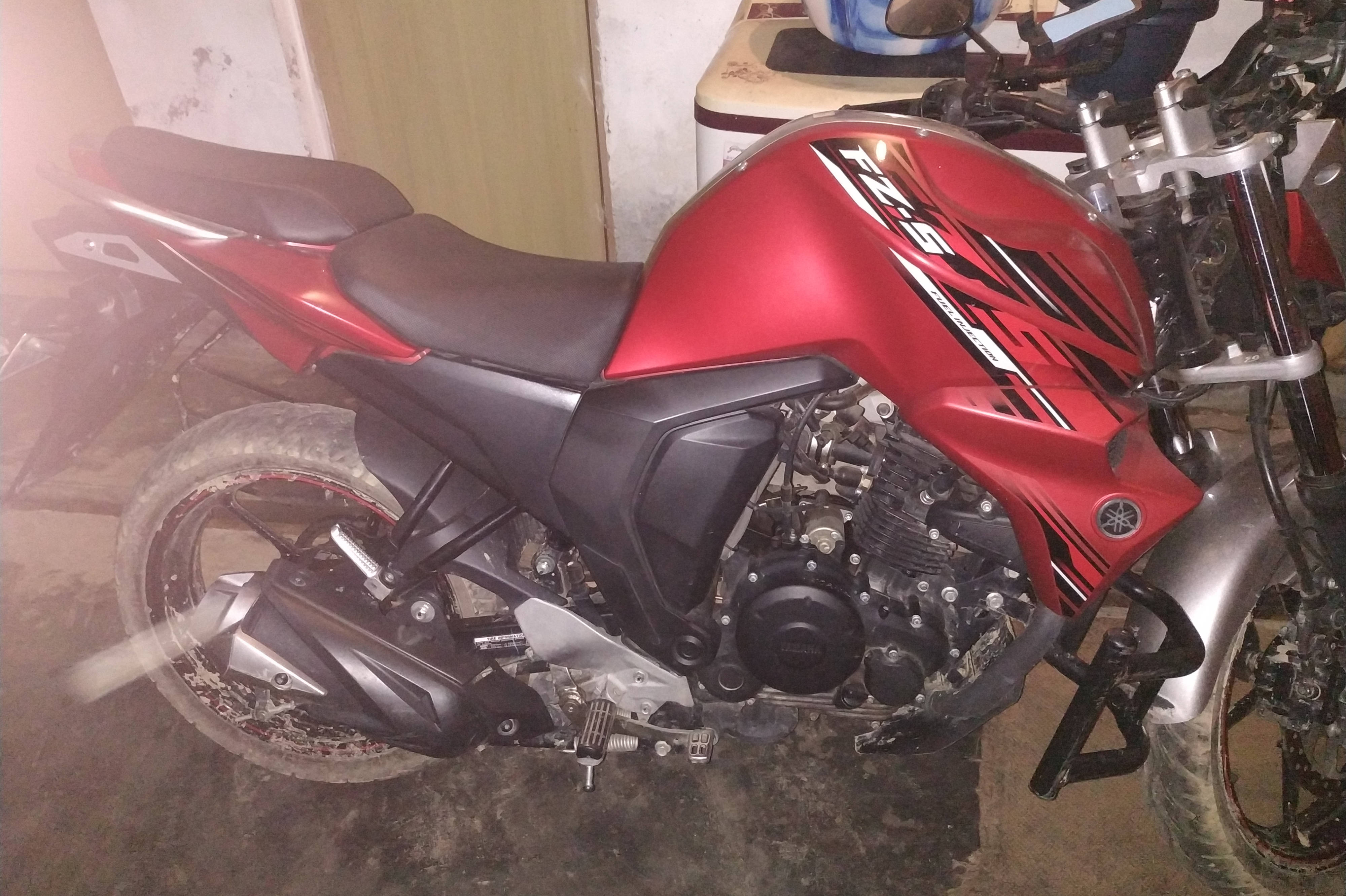 Yamaha FZ S FI (V 2.0) STD