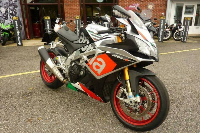 2016 Aprilia RSV4 RR