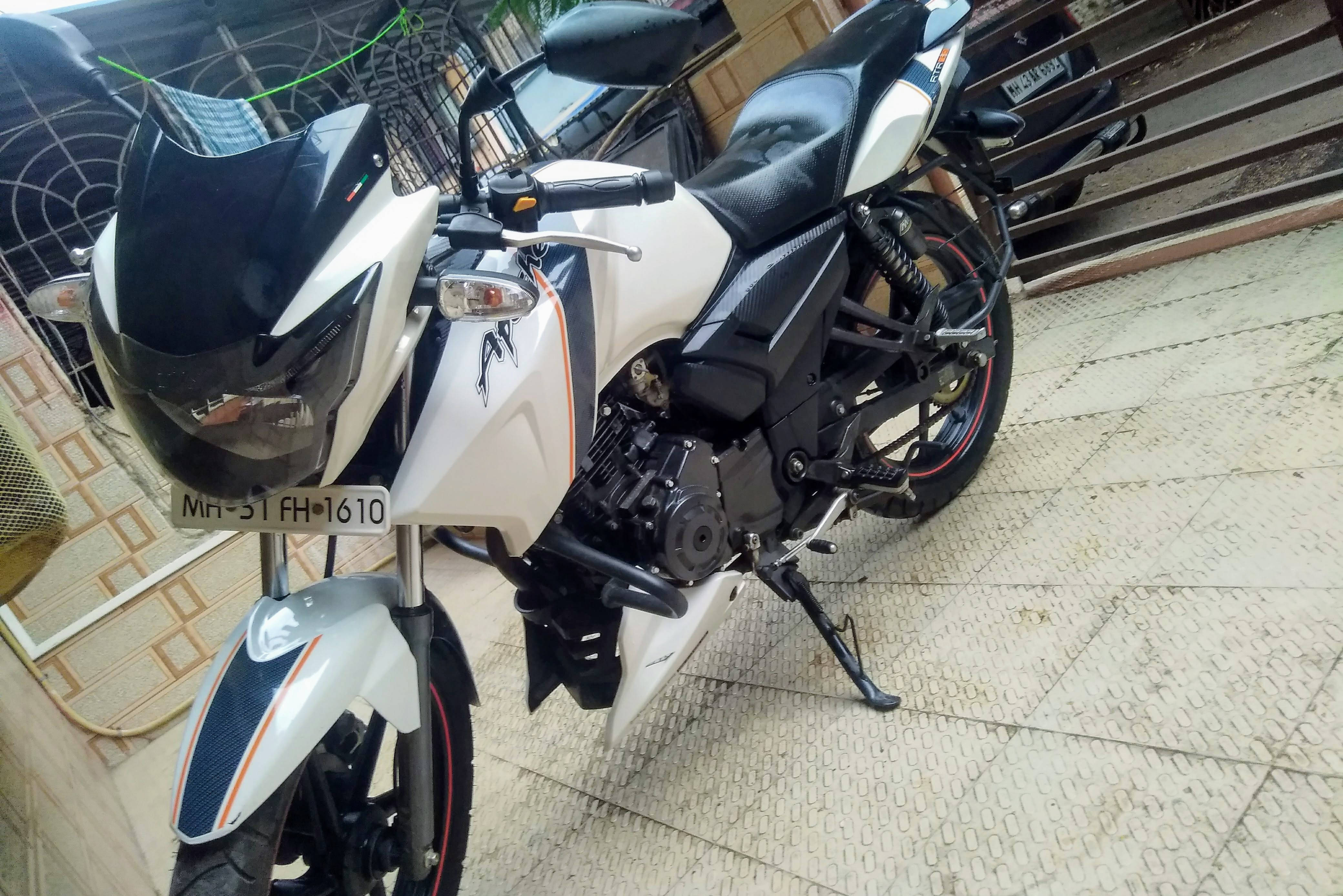 2017 TVS Apache RTR 160 Disc