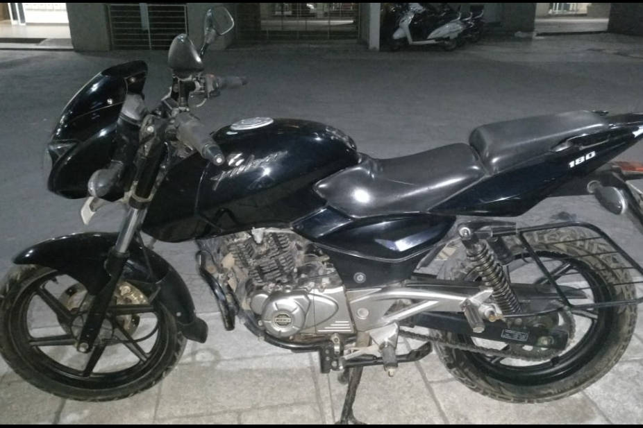 Bajaj Pulsar 180F STD