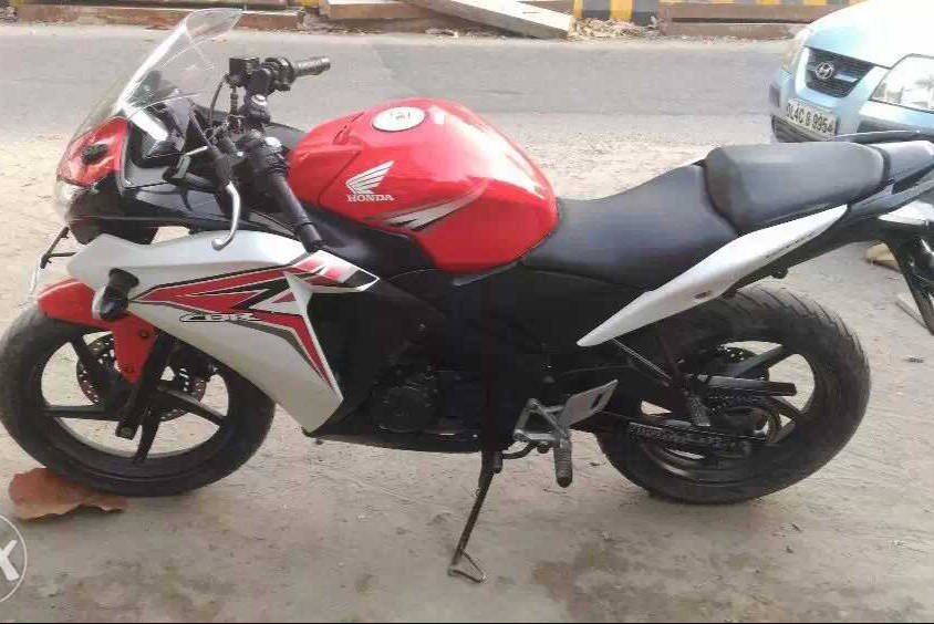 Honda CBR 150 R