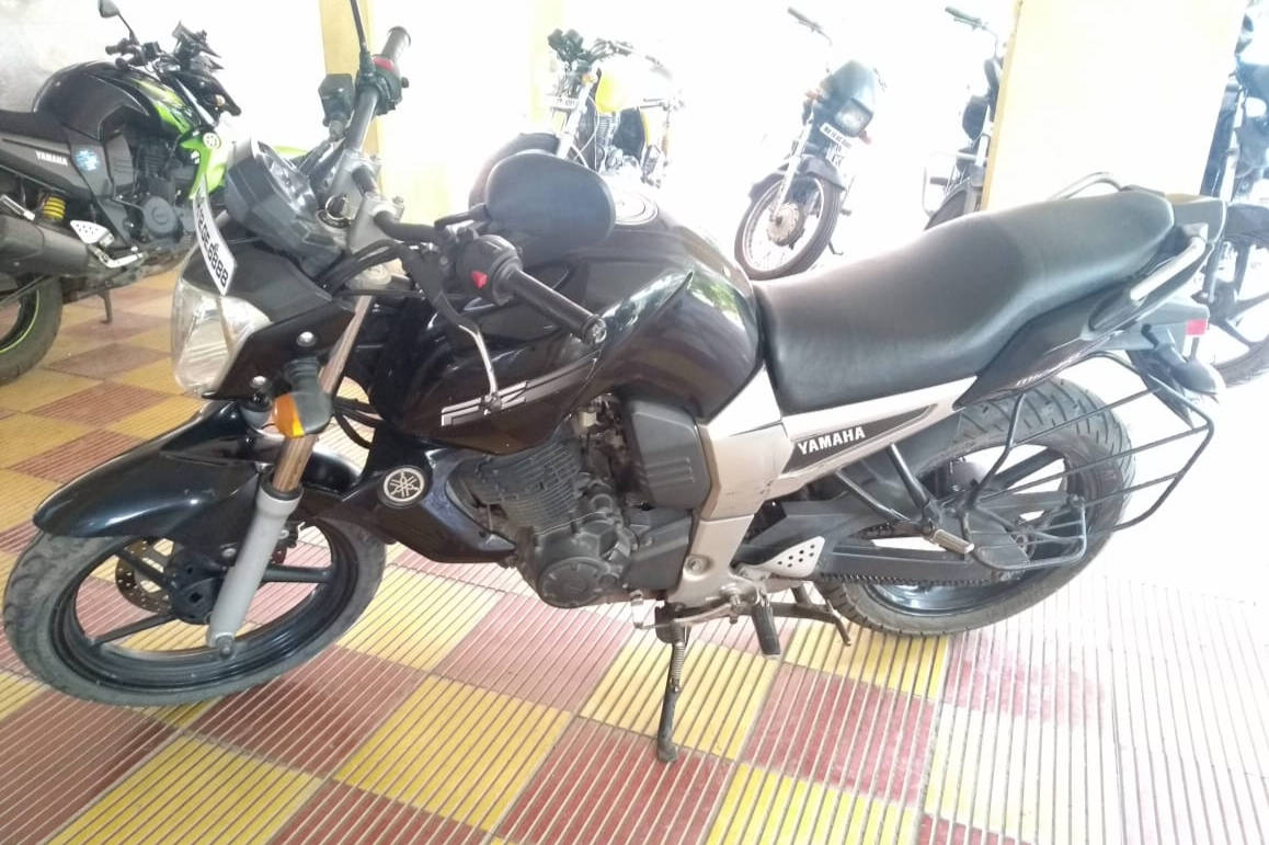 Yamaha FZ STD