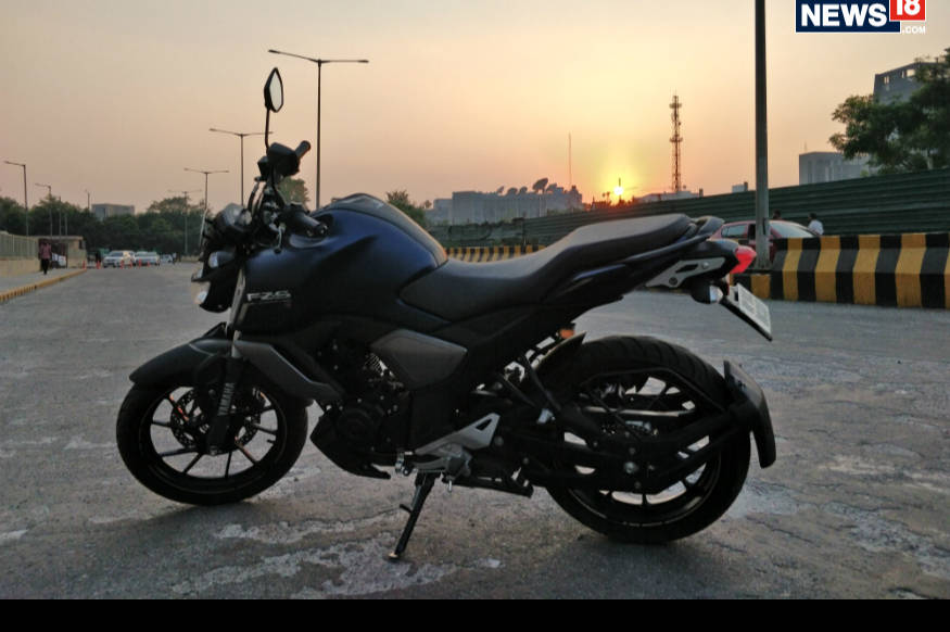 Yamaha FZ-S Fi Version 3.0 STD