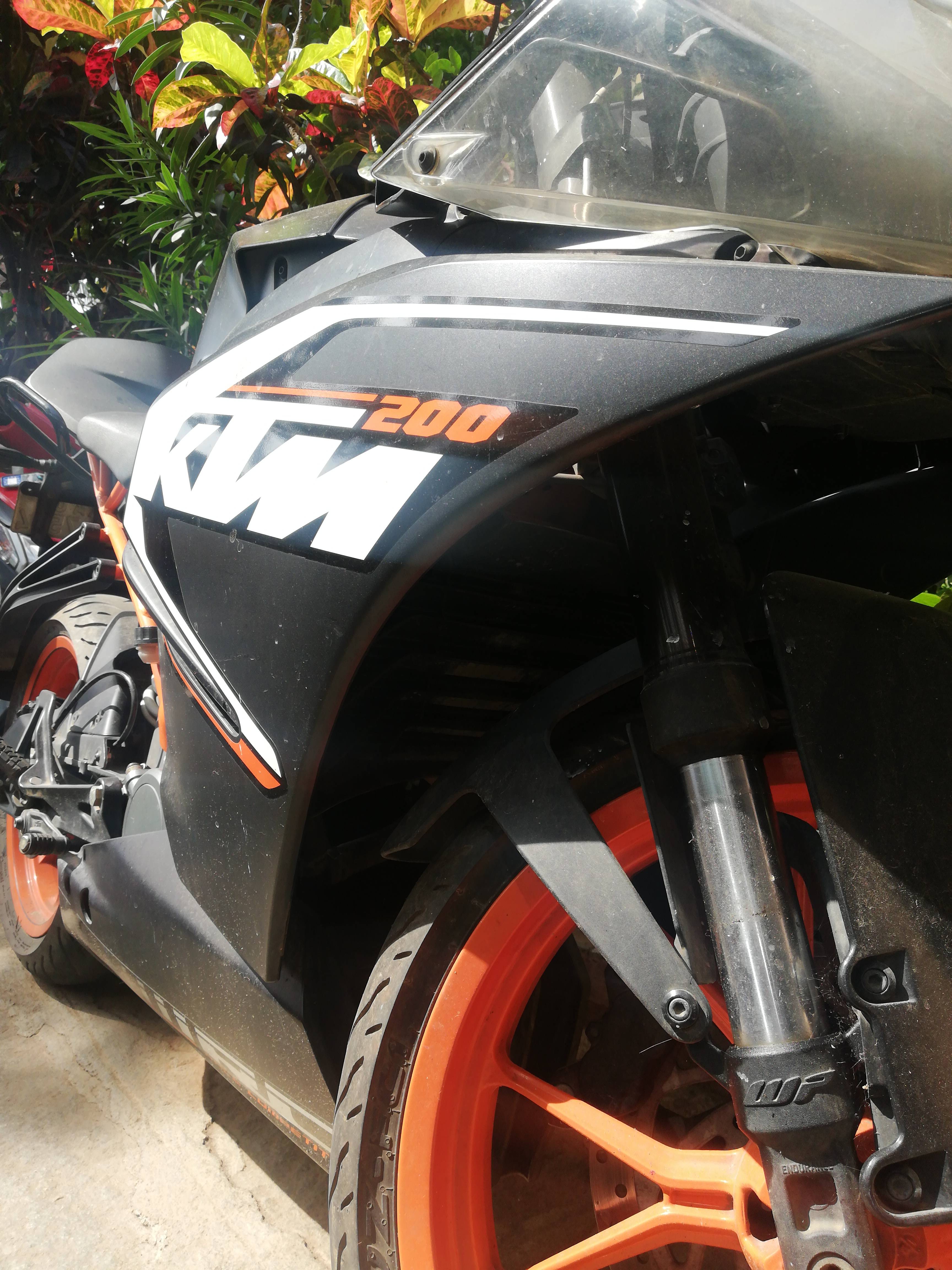 KTM RC 200 STD