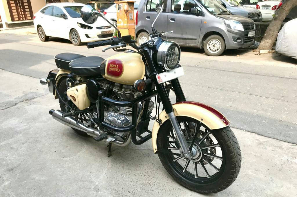 Royal Enfield Classic 350 Signals Edition