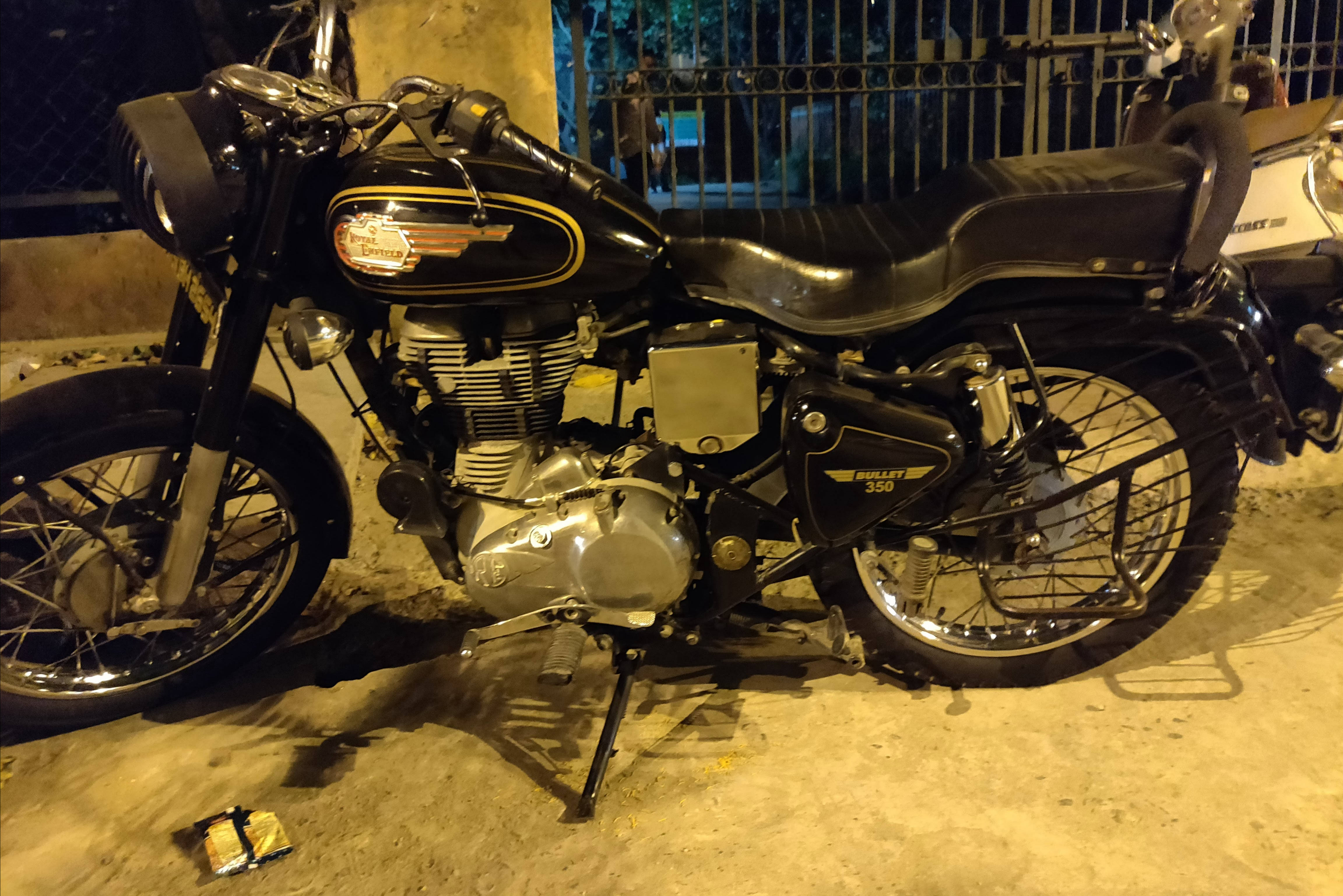 Royal Enfield Classic 350 STD