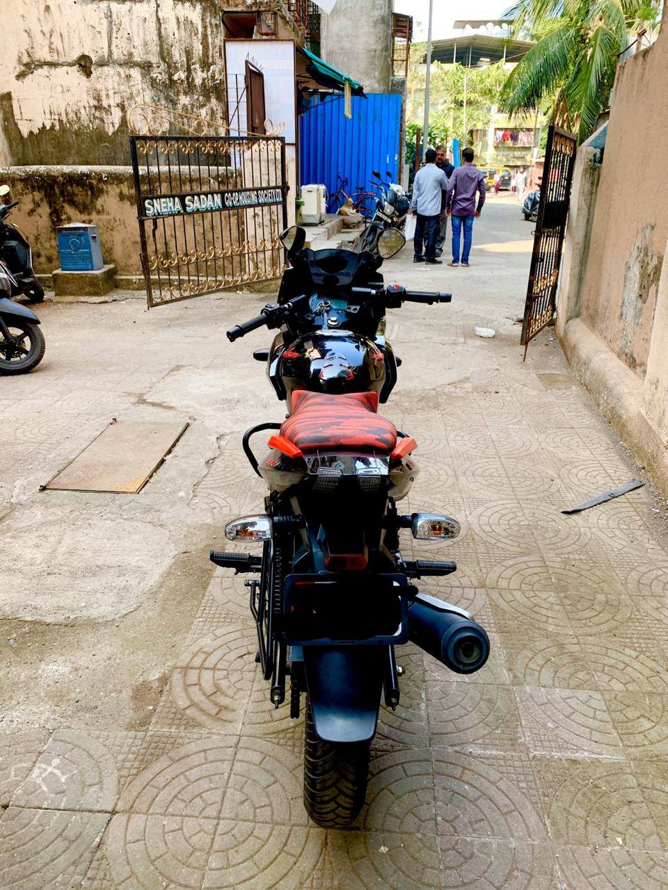 Bajaj Pulsar 180F STD