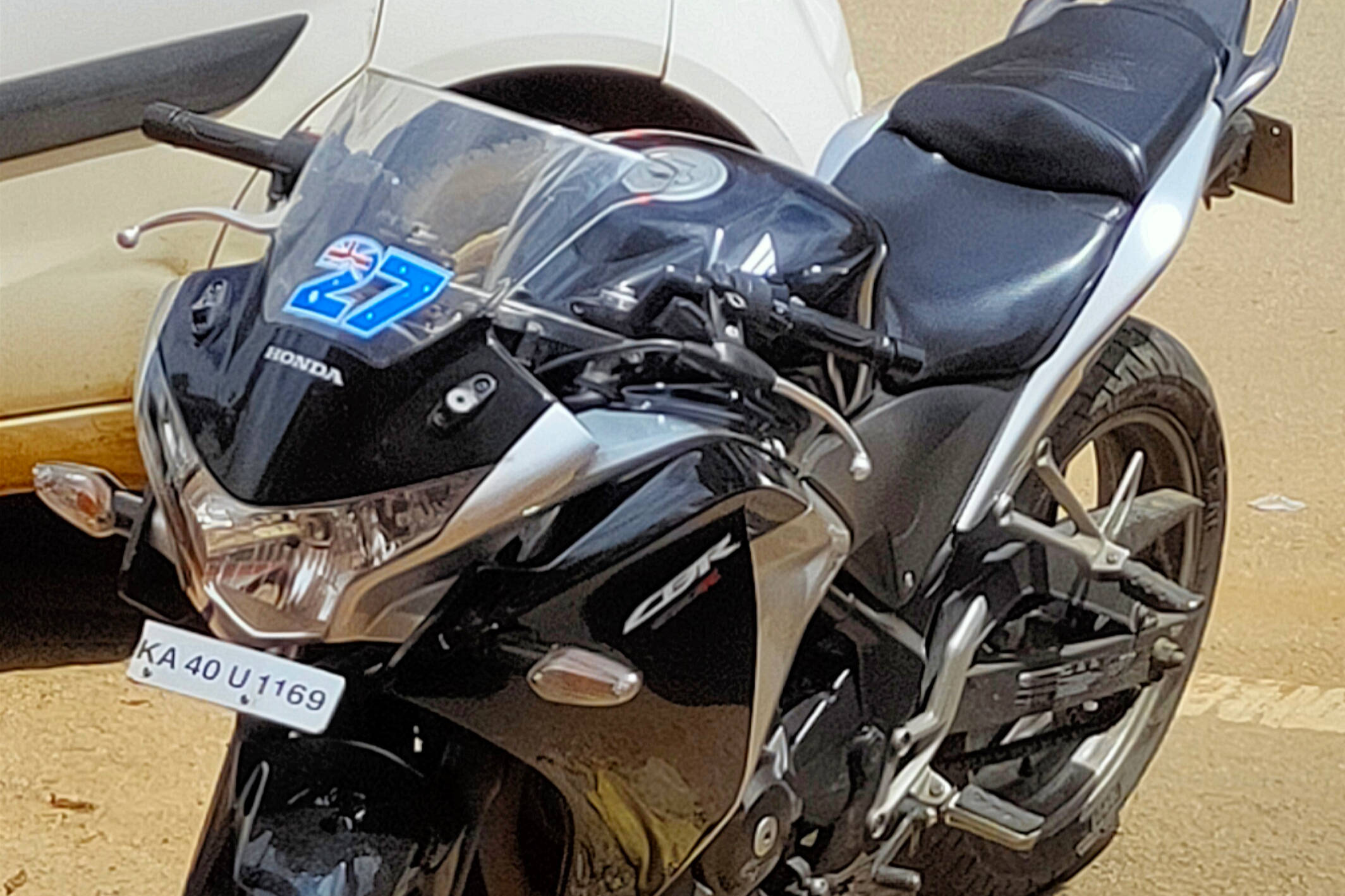 Honda CBR 150 R Deluxe