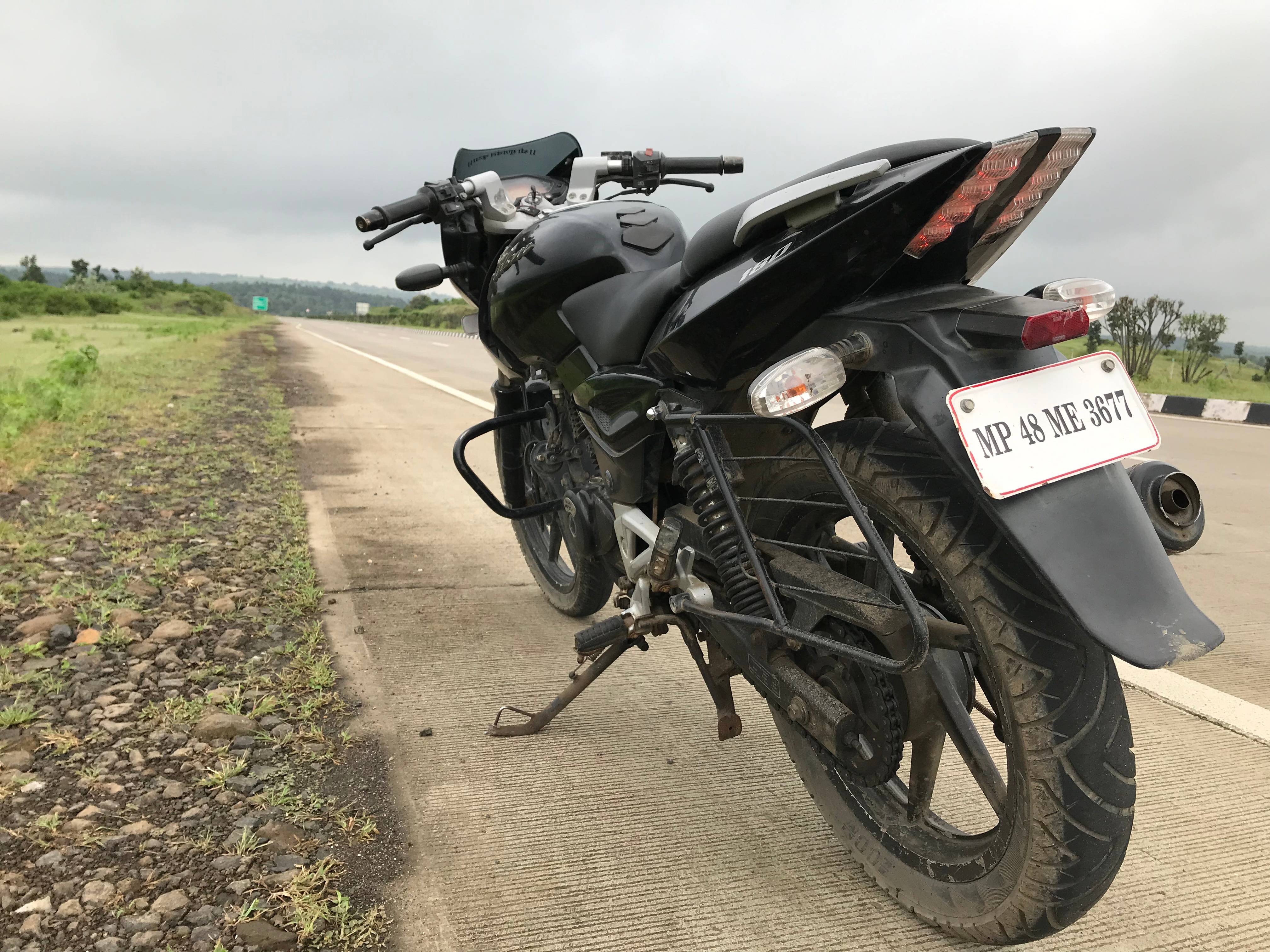 2010 Bajaj Pulsar 180 STD (Non-ABS)