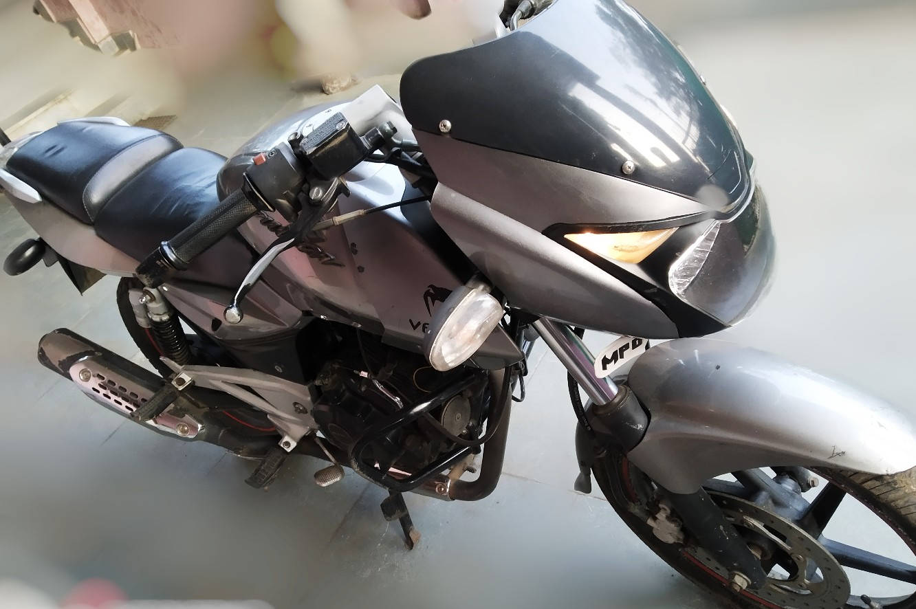 Bajaj Pulsar 180 ABS