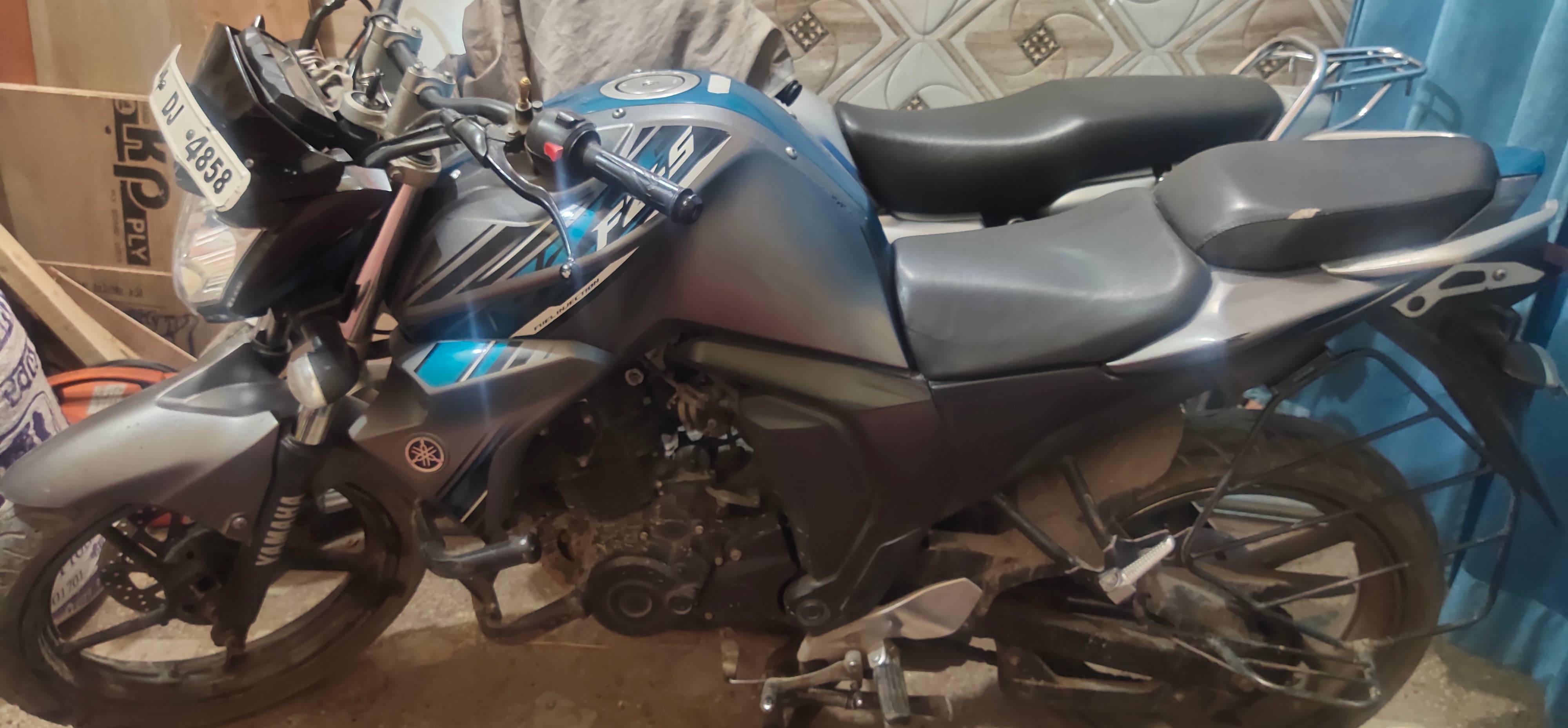 Yamaha FZ S FI (V 2.0) STD